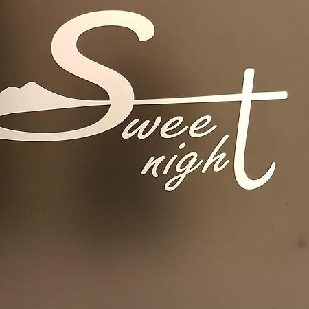 Sweet Night Rooms Наполи Екстериор снимка