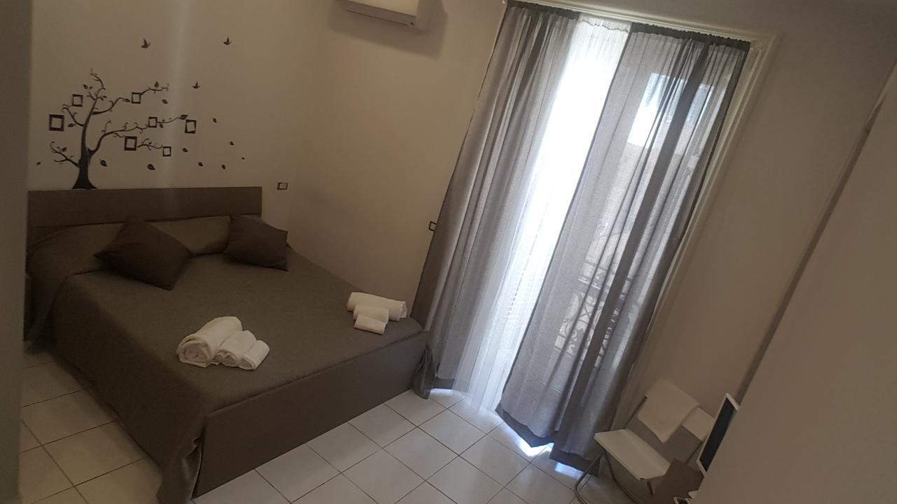 Sweet Night Rooms Наполи Екстериор снимка